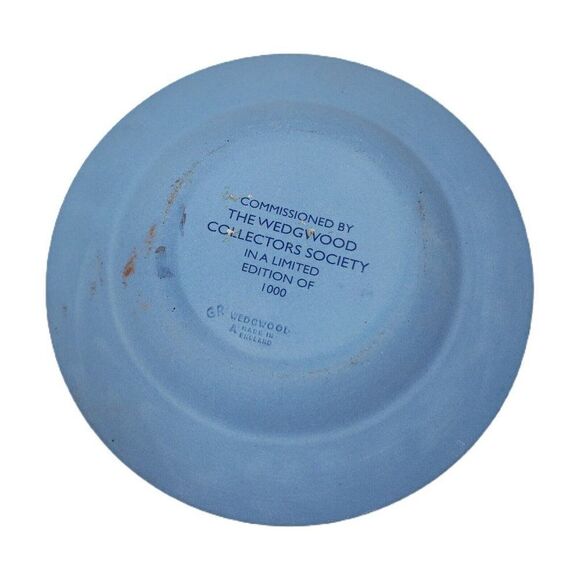 Wedgwood Collectors Society Wellington 4.5" Dish Made in England Limited Edition - Picture 3 of 5